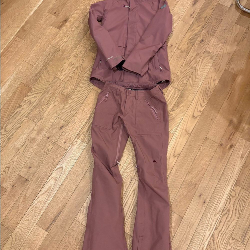 Burton Women's Dusty pink Pants & Jacket Set XS